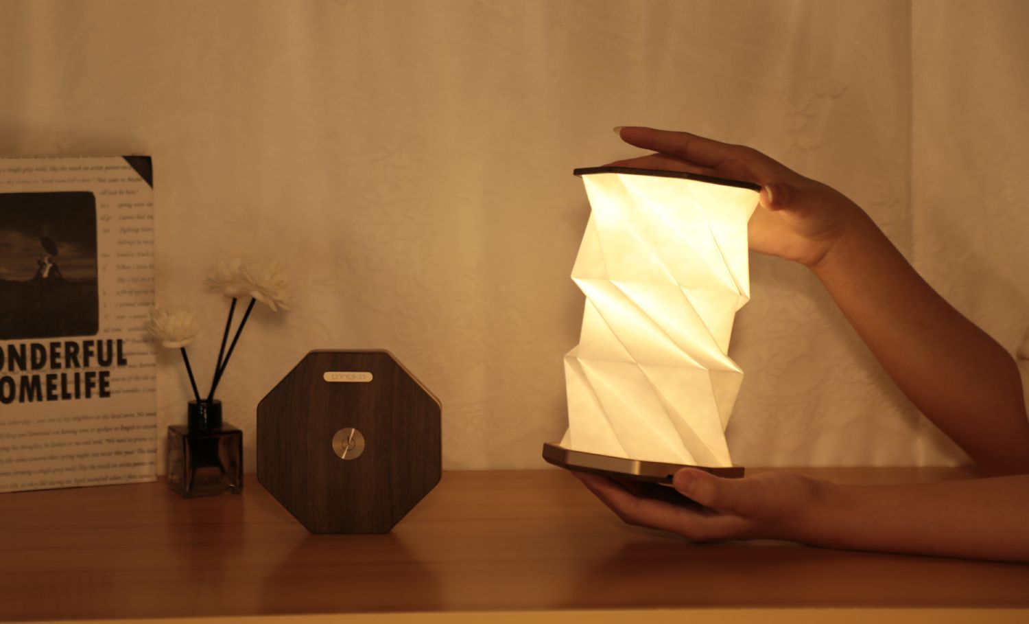 Gingko Twist Hexagon Tischlampe