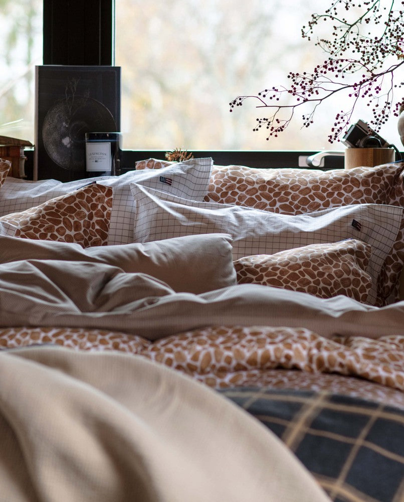 Lexington Printed Giraffe Satin Bettdeckenbezug