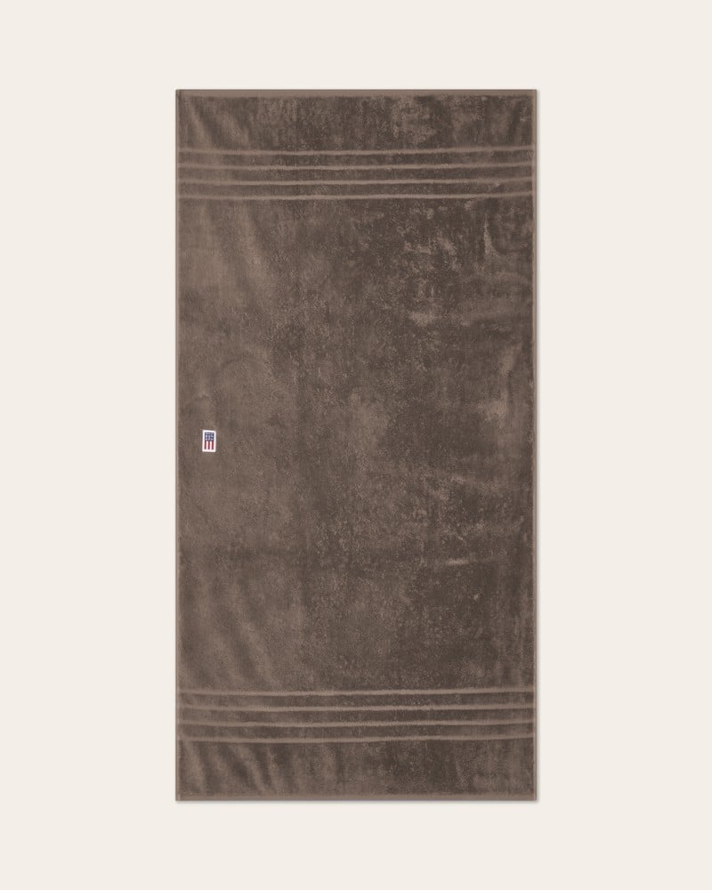 VI 14018_8baa5c6406-shadow_6.jpg