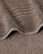 VI 14018_dac4750297-shadow_3.jpg