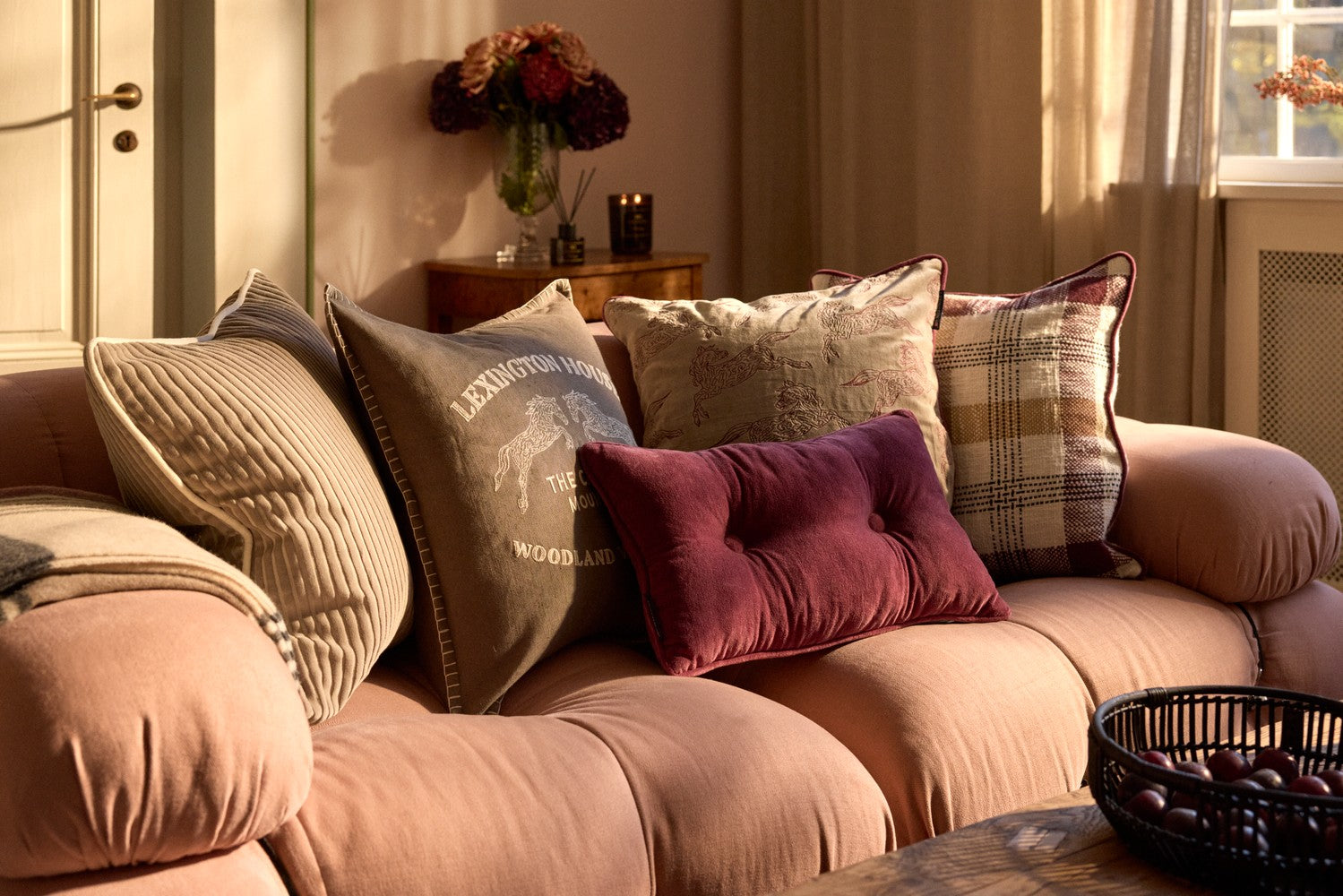 VI 19248_4eb82ef2d1-livingroom_04_004.jpg