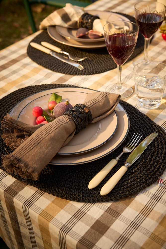 VI 19291_dd8483d0f4-table1_05_027.jpg