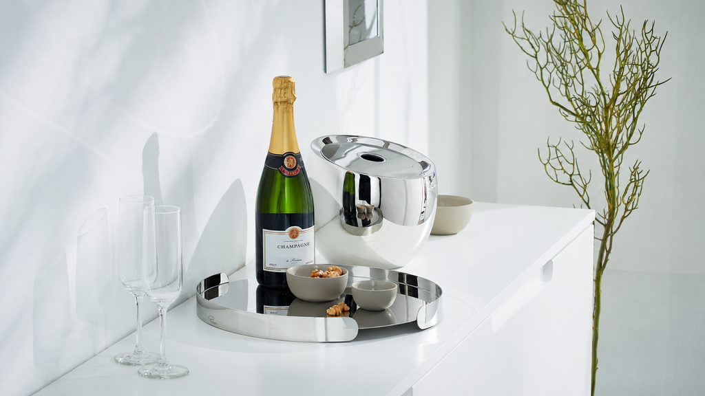 VI 202027_202028_131018__FROID_COPPA_Tablett-Eiseimer_Figur_mood_Nic.png