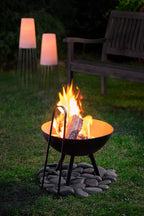 VI 203009_203012_FLAMES_Feuerschale_S_Feuerzange_mood.jpg