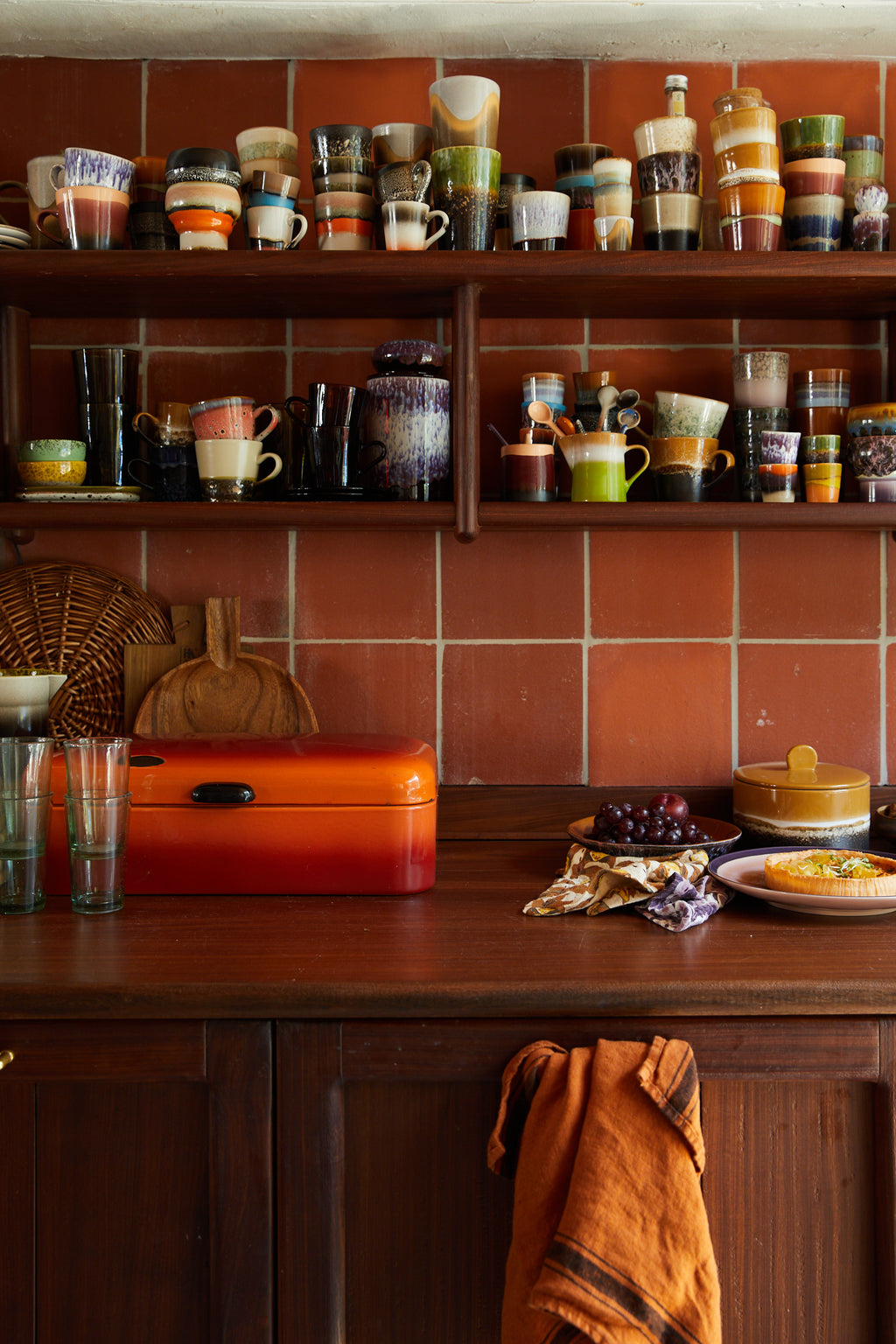 VI 2324_Collection_HKliving_Shoot_3_LR-88.jpg