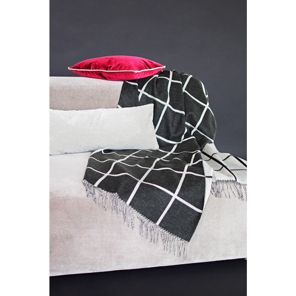 Rohleder Plaid Square – Geometrische Wohndecke aus Wolle