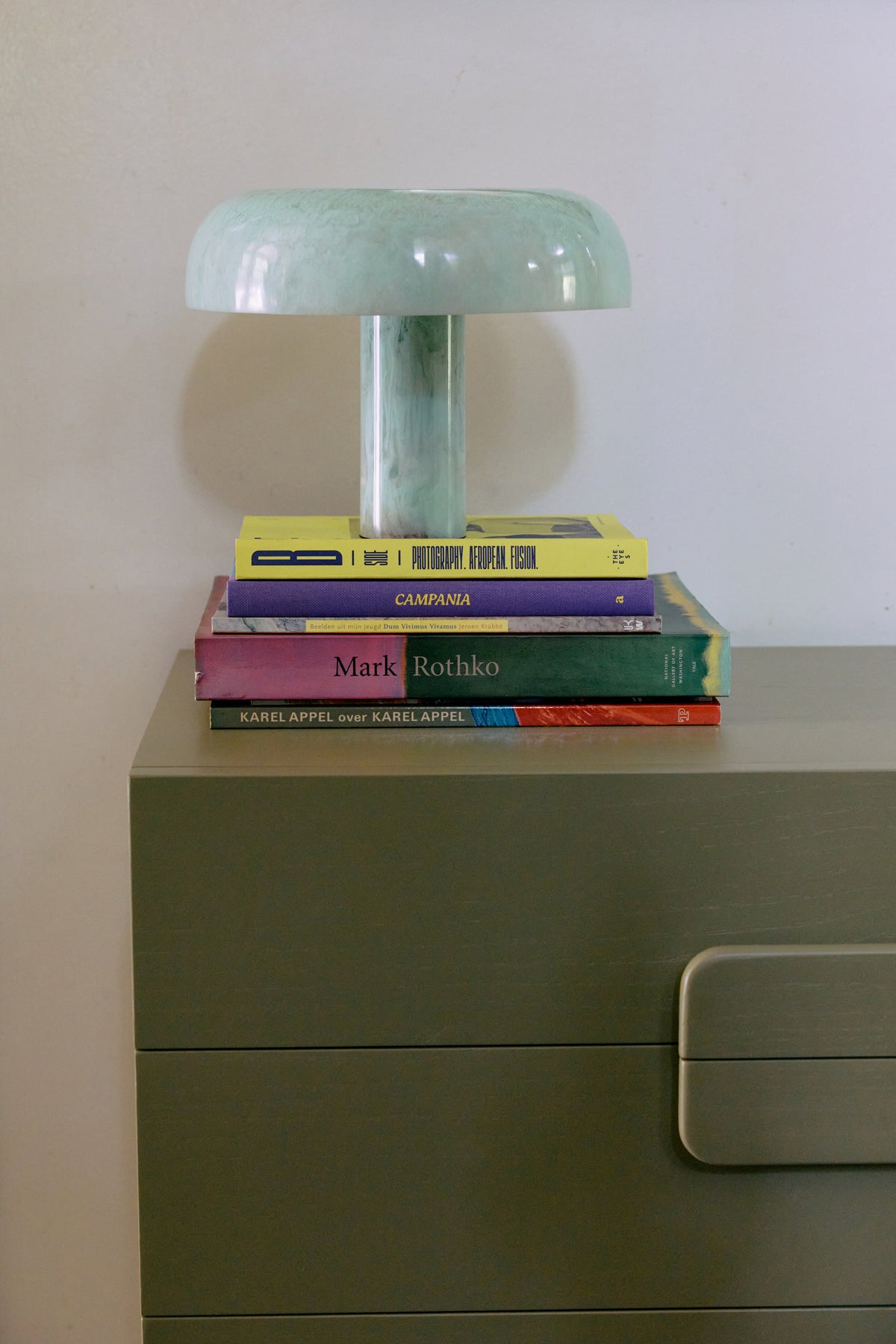 VI 2526_Collection_HKLIVING_Shoot_1_LR_089.jpg