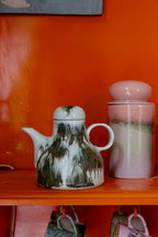 VI 2526_Collection_HKLIVING_Shoot_1_LR_504.jpg