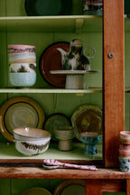 VI 2526_Collection_HKLIVING_Shoot_1_LR_517.jpg