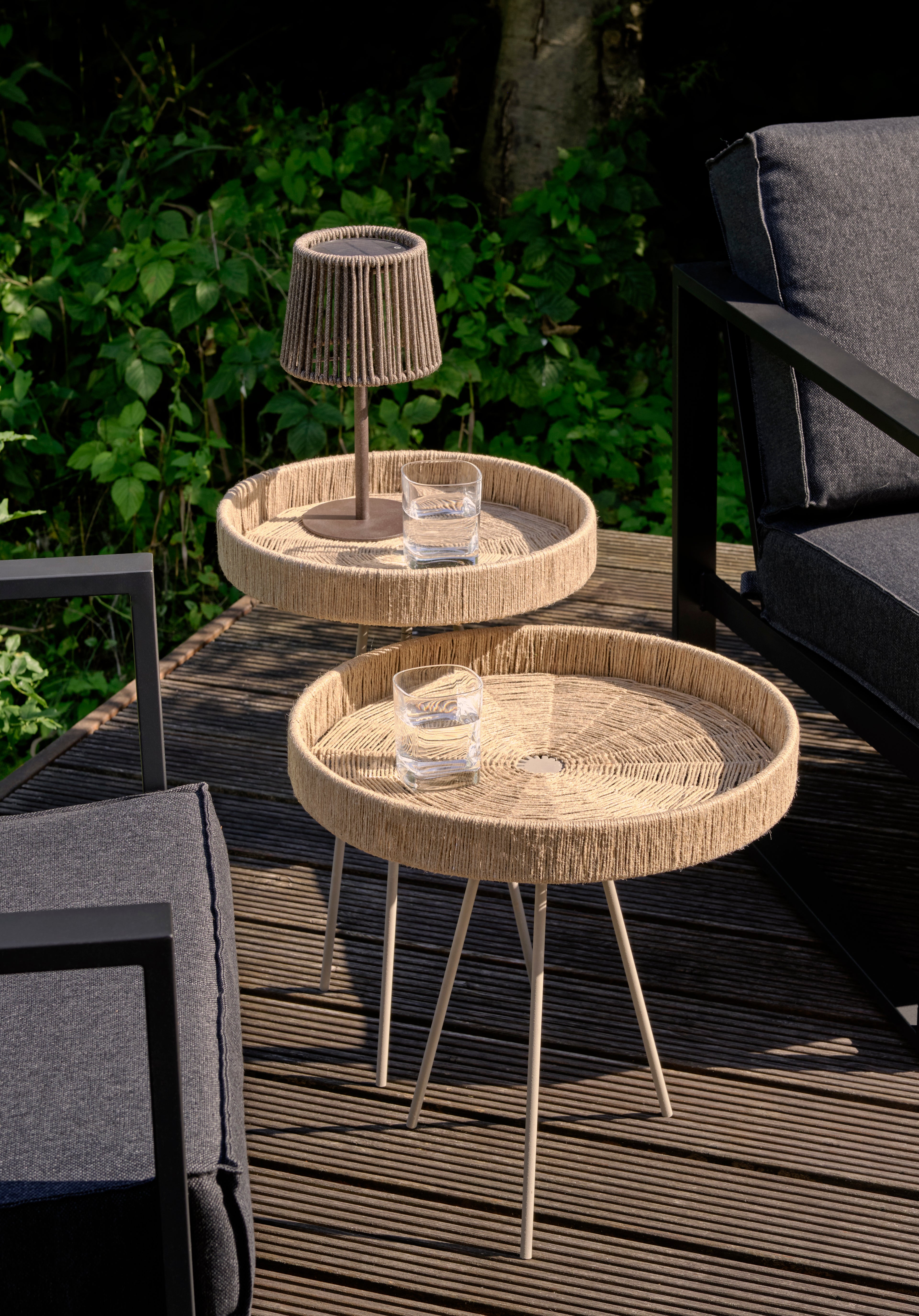 VI 254036-254035-146002_TAHITI_Beistelltisch_LUMEN_Lampe_mood.jpg