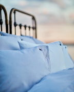 VI 4188_f910e5bd18-icons-blue-white-pillow-cover.jpg