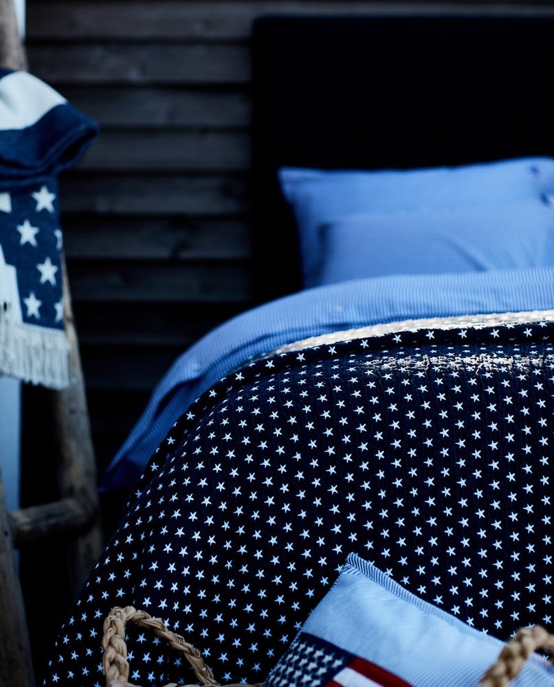 VI 4232_94479b56e6-icons-star-bedspread-blue.jpg