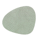 441704