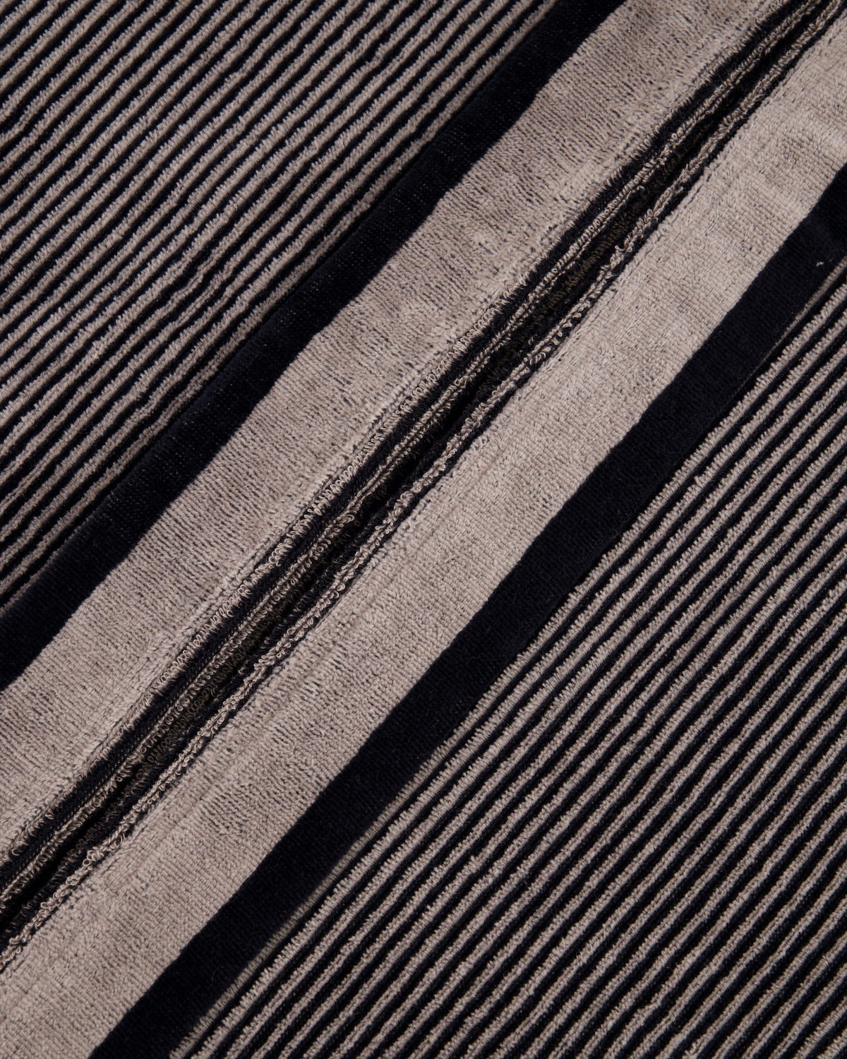 Cawö 5841 Herren Velours-Bademantel mit Kapuze – Baumwolle