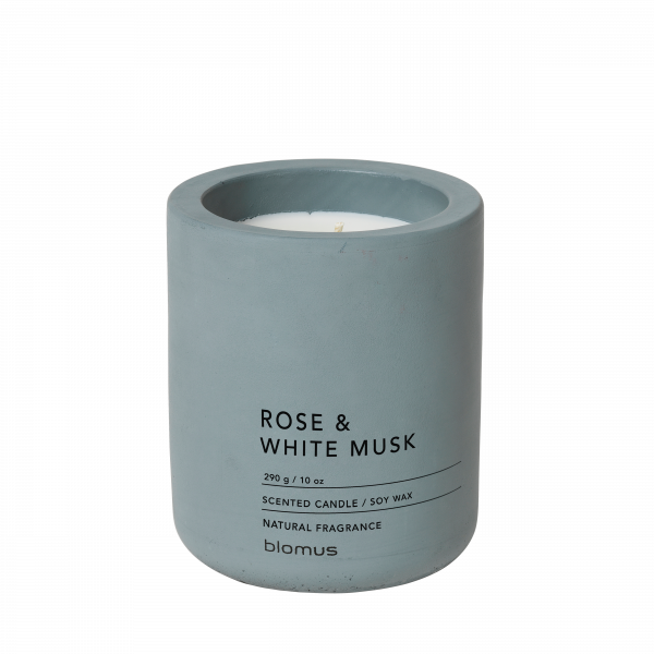 blomus FRAGA Duftkerze Rose & White Musk – Sojawachs