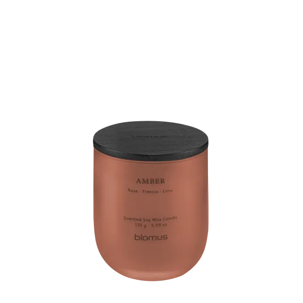 blomus TUOKSU Duftkerze Amber – Glasgefäß mit MDF-Deckel