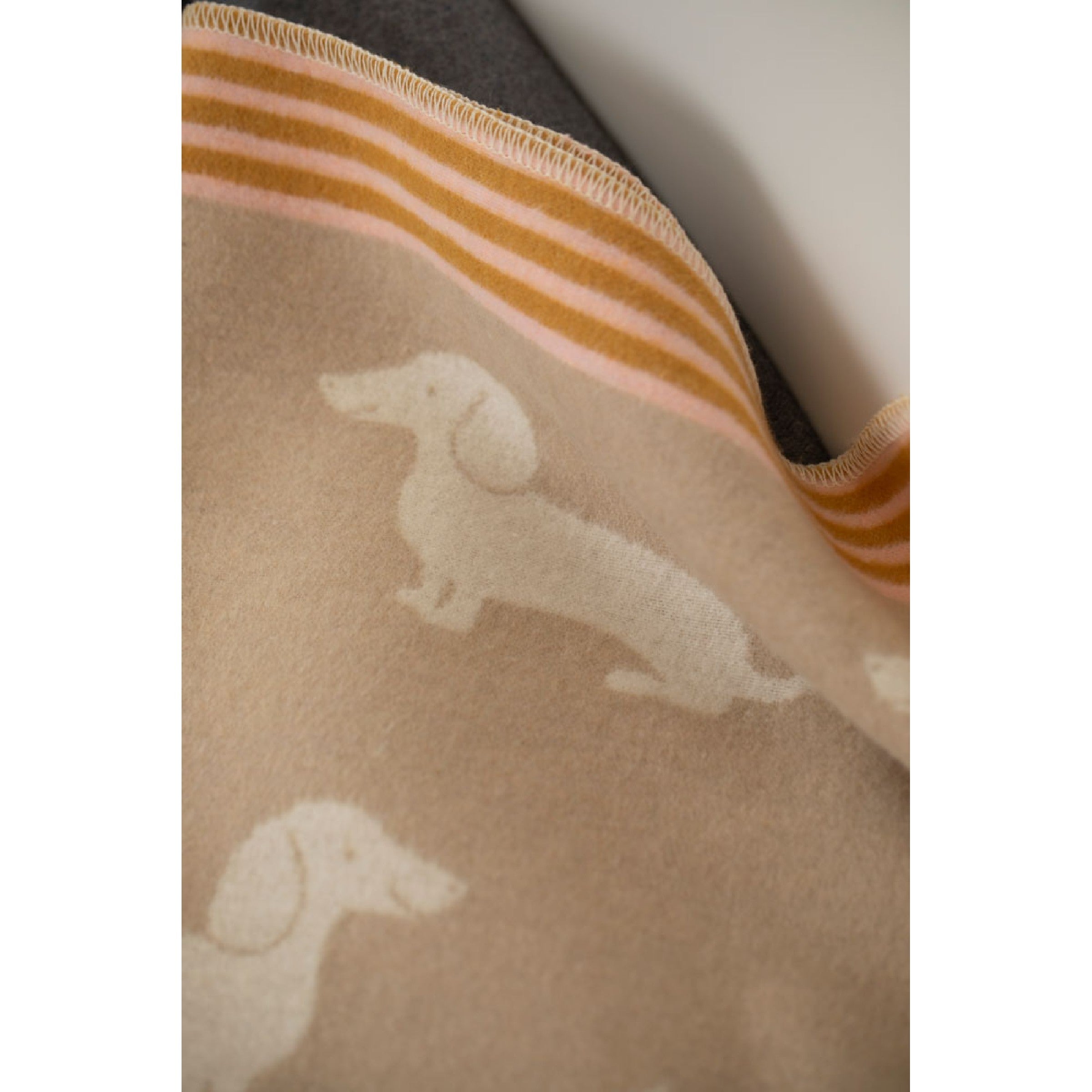 David Fussenegger JUWEL Dackel Babydecke