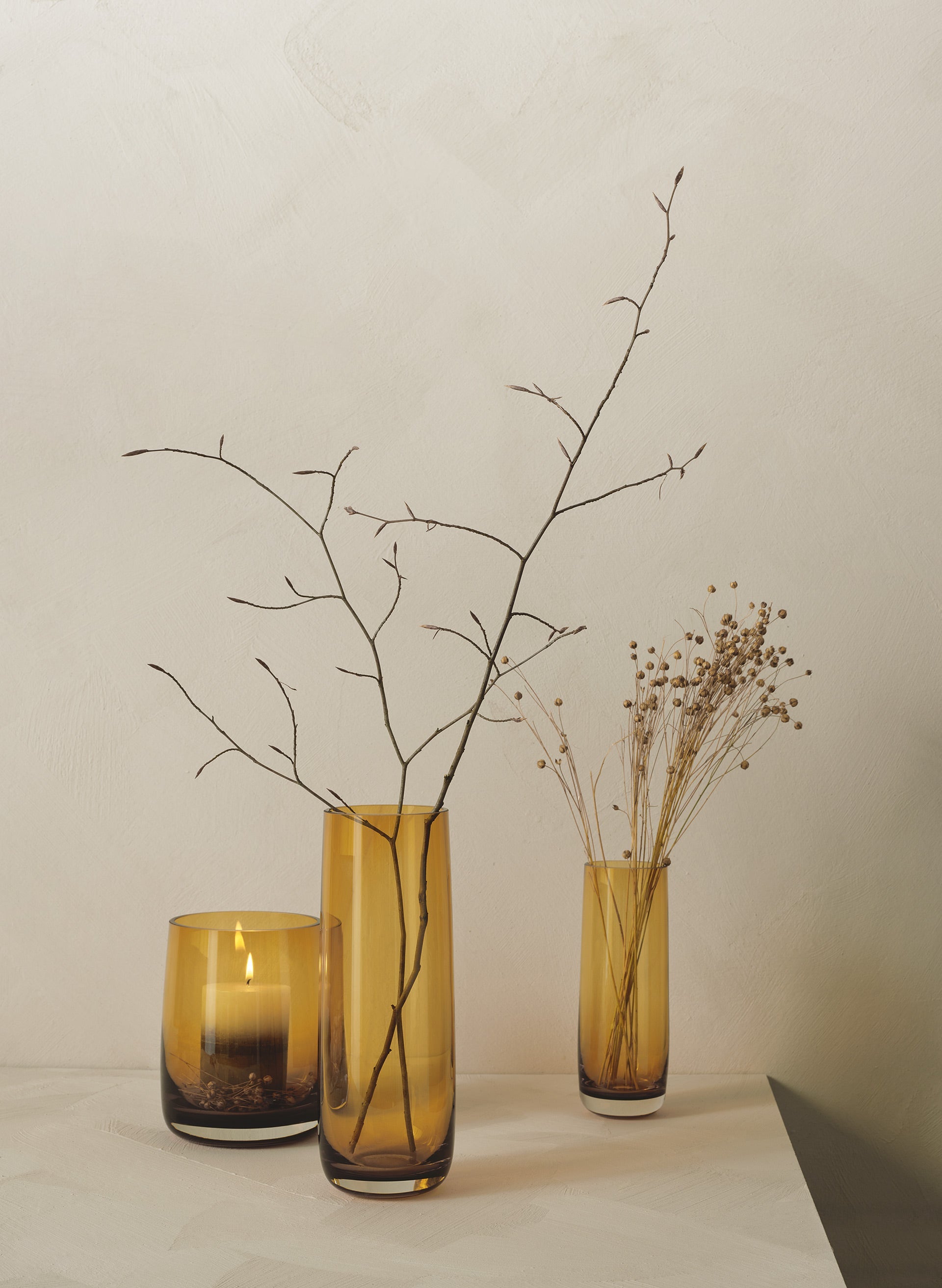 VI Ajana-Glas-Vasen-Amber_3da9397c-ad7f-4791-b9ca-01834b8eb52c.jpg