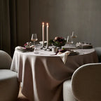 VI Blomus_AW26_704_300dpi_64995_64923_64925_64399_64398_64396_63728_64740_64890_67697_66940_MAKOTO_BELO_LINEO_JUHLA_MIYABI_DOODLE_KUON-medium.webp