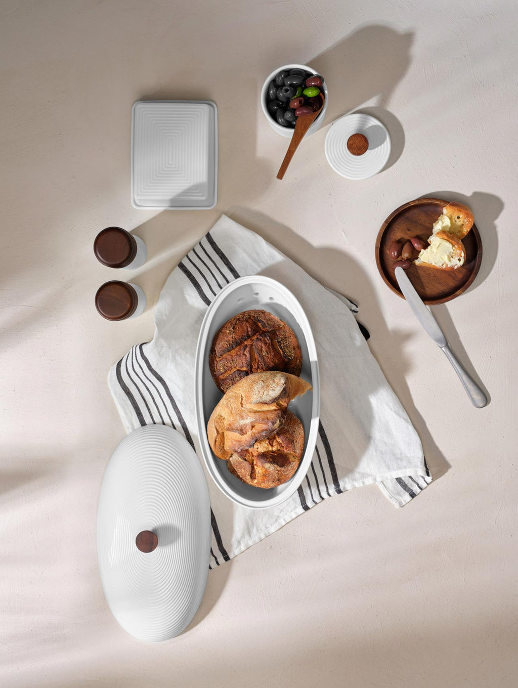 VI KitchenArt-white-topview.jpg