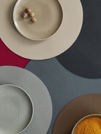 VI Leder-Tischsets-rund_627ac375-7ac6-4671-ad4a-cfa6b6ae590b.jpg