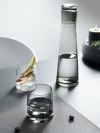 VI Lina-Karaffe-Glas-grau.jpg