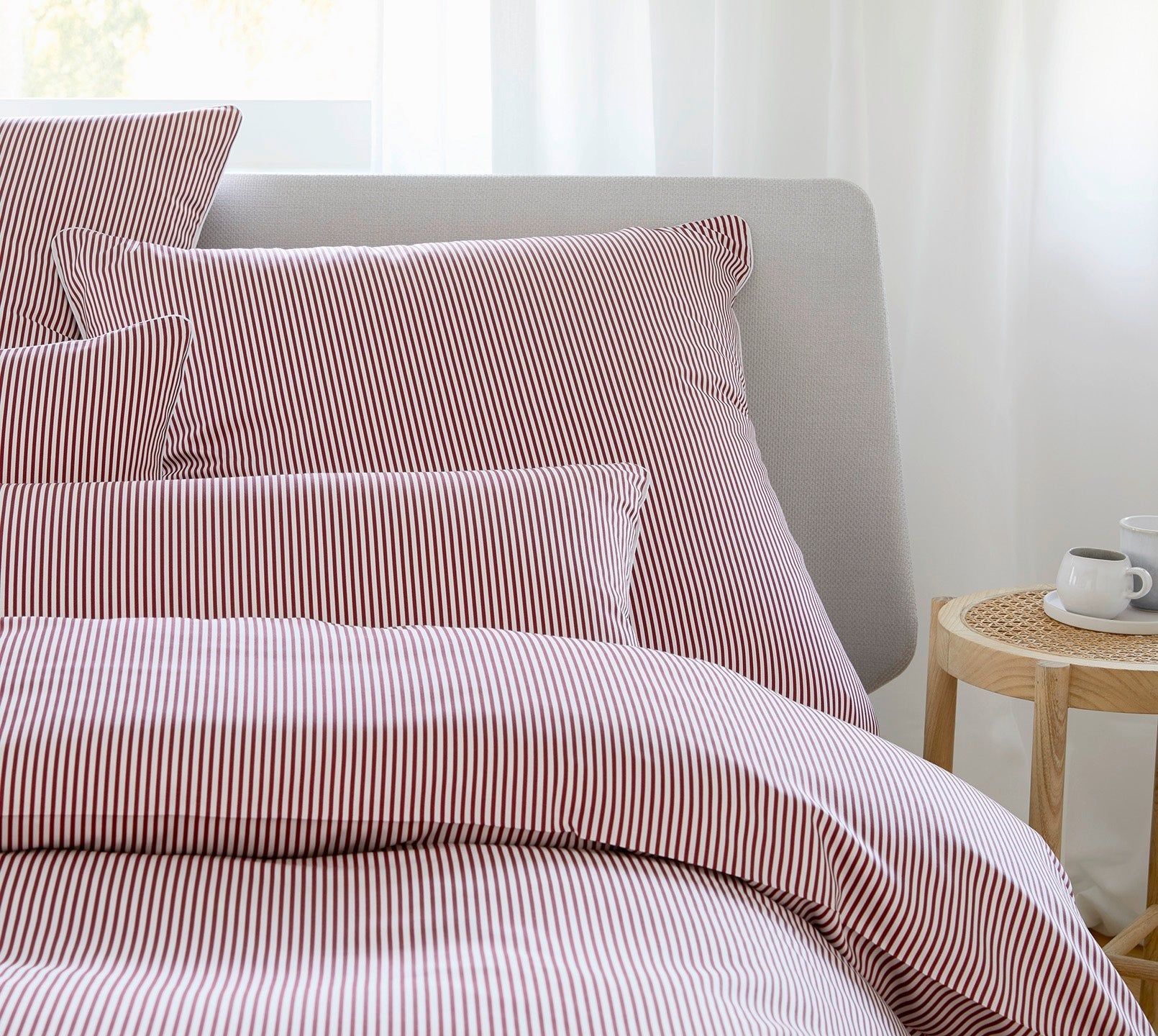 elegante Hamburger Streifen Bettwäsche-Set – Mako-Satin