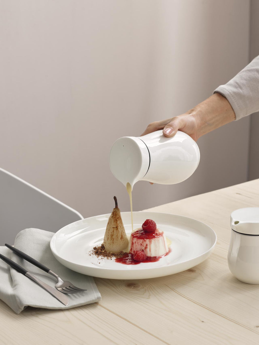 VI atable-sauciere-giessen_d3b63974-35c6-47cd-8085-6ece5ff4bf4b.jpg