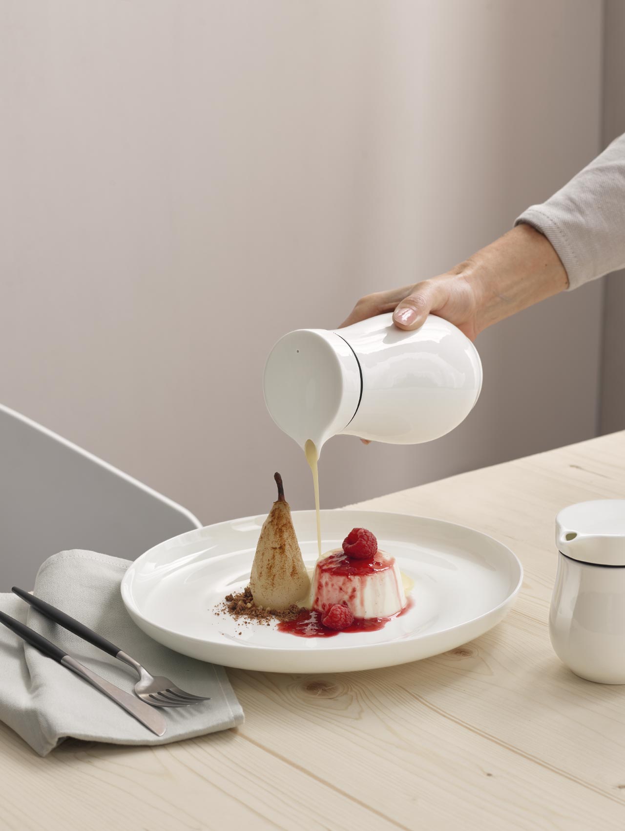 VI atable-sauciere-giessen_d3b63974-35c6-47cd-8085-6ece5ff4bf4b.jpg