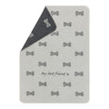 David Fussenegger Haustierdecke my best friend Knochen allover – Wolle