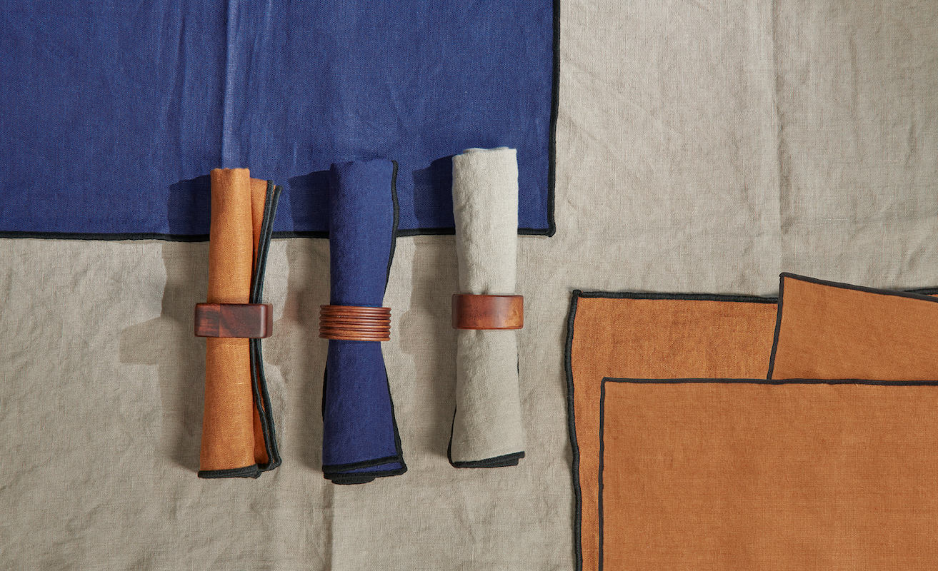 VI tablelinen-stonewashed-napkinrings_7a1228e6-7ec1-4e05-a2e5-d4cd55b2933c.png